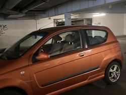 Orange Gebraucht 2007 Chevrolet Kalos Kleinwagen | 1.000 € (Fairer Preis)