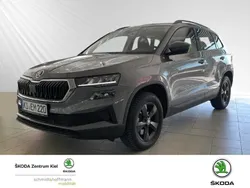 Graphit grau Gebraucht 2024 Skoda Karoq Selection SUV | 32.480 € (Superpreis)