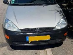Gebraucht 2001 Ford Focus Limousine | 999 € (Fairer Preis)