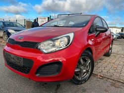 Rot Gebraucht 2012 Kia Rio Attract Limousine | 5.990 € (Fairer Preis)