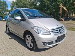 Silber Gebraucht 2012 Mercedes A180 Limousine | 2.500 €