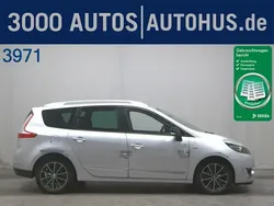 Weiß (weiss 'nacre') Gebraucht 2013 Renault Scénic III Bose Edition Van / Kleinbus | 6.990 € (Guter Preis)