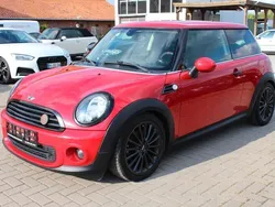 Rot Gebraucht 2013 Mini ONE Kleinwagen | 5.690 € (Etwas zu teuer)