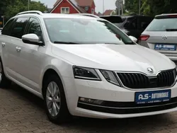 Weiß Gebraucht 2019 Skoda Octavia Style Kombi | 18.900 € (Etwas zu teuer)
