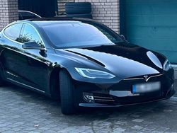 Schwarz Gebraucht 2019 Tesla Model S Kleinwagen | 22.000 €