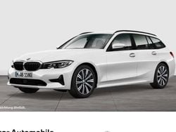 Weiß Gebraucht 2020 BMW 320 Sport Line Kombi | 22.995 € (Guter Preis)