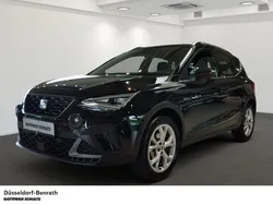 Mitternachtsschwarz Gebraucht 2024 Seat Arona FR SUV | 22.990 € (Fairer Preis)