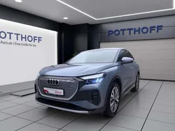 Blau Gebraucht 2022 Audi Q4 Sportback e-tron Ambiente SUV | 28.750 € (Guter Preis)