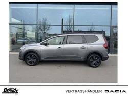 Dolomitgrau metallic Neu 2025 Dacia Jogger Expression Kombi | 21.999 € (Fairer Preis)