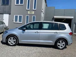 Silber Gebraucht 2016 VW Touran Trendline Van / Kleinbus | 10.490 € (Fairer Preis)