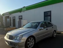 Silber Gebraucht 2004 Mercedes C220 Limousine | 2.950 € (Fairer Preis)