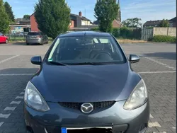 Grau Gebraucht 2008 Mazda 2 Independence Limousine | 2.950 € (Fairer Preis)