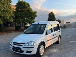 Weiß Gebraucht 2005 Opel Combo Limousine | 800 € (Fairer Preis)