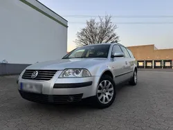 Silber Gebraucht 2003 VW Passat Kombi | 3.750 € (Teuer)