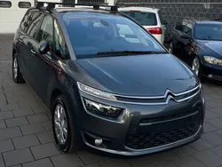 Grau Gebraucht 2016 Citroën Grand C4 Picasso Van / Kleinbus | 11.450 € (Fairer Preis)