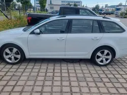 Weiß Gebraucht 2018 Skoda Octavia Clever Kombi | 9.990 € (Guter Preis)