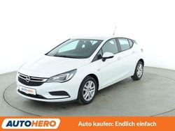 Weiß Gebraucht 2018 Opel Astra Edition Limousine | 11.890 € (Etwas zu teuer)