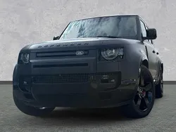 Schwarz Gebraucht 2024 Land Rover Defender SUV | 108.990 € (Guter Preis)