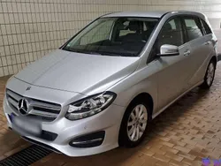 Silber Gebraucht 2018 Mercedes B180 Van / Kleinbus | 15.800 € (Guter Preis)