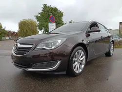 Mahagonibraun/darkmahagony Gebraucht 2017 Opel Insignia Edition Kombi | 9.999 € (Guter Preis)
