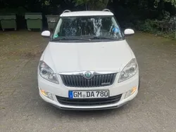 Weiß Gebraucht 2011 Skoda Fabia GreenLine Kombi | 1.800 € (Fairer Preis)