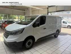Weiss Gebraucht 2023 Renault Trafic Komfort Van | 21.980 € (Fairer Preis)