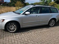 Silber Gebraucht 2007 Volvo V50 Kombi | 1.700 €