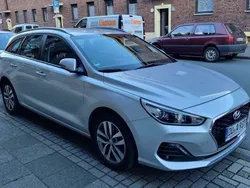 Grau Gebraucht 2020 Hyundai i30 Style Kombi | 17.500 € (Fairer Preis)
