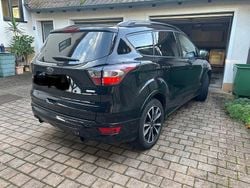 Schwarz Gebraucht 2017 Ford Kuga ST-Line SUV | 14.500 € (Fairer Preis)