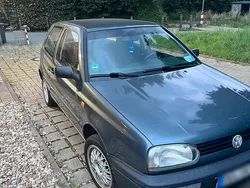 Grau Gebraucht 1994 VW Golf III Kleinwagen | 1.500 €