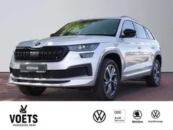 Brillantsilber metallic Gebraucht 2024 Skoda Kodiaq SportLine SUV | 40.995 € (Superpreis)