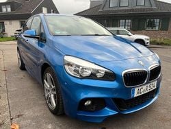 Blau Gebraucht 2016 BMW 220 Active Tourer M Sport Van / Kleinbus | 15.200 € (Superpreis)