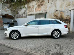 Weiß Gebraucht 2020 Skoda Superb Style Kombi | 16.700 € (Fairer Preis)