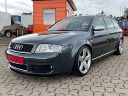 Grau Gebraucht 2003 Audi RS6 Sport Kombi | 21.990 €