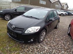 Schwarz Gebraucht 2012 Toyota Auris Club Limousine | 4.500 € (Superpreis)