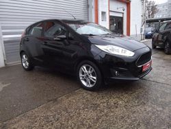 Schwarz Gebraucht 2015 Ford Fiesta Trend Kleinwagen | 5.599 € (Fairer Preis)