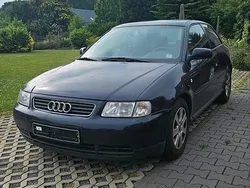 Blau Gebraucht 1997 Audi A3 Kleinwagen | 799 € (Fairer Preis)
