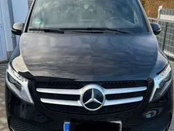 Schwarz Gebraucht 2019 Mercedes V220 Edition Van / Kleinbus | 48.500 €