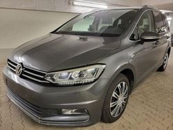 Grau Gebraucht 2016 VW Touran Highline Van / Kleinbus | 13.800 € (Guter Preis)