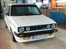 Weiß Gebraucht 1983 VW Golf I GTI Limousine | 24.000 €