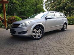 Silber Gebraucht 2008 Opel Astra Limousine | 1.250 € (Guter Preis)