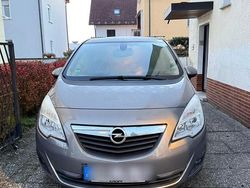Braun Gebraucht 2012 Opel Meriva Van / Kleinbus | 3.400 € (Fairer Preis)