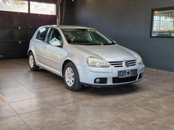 Silber Gebraucht 2005 VW Golf V Comfortline Limousine | 6.999 € (Etwas zu teuer)