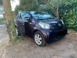 Braun Gebraucht 2009 Toyota iQ Kleinwagen | 4.500 € (Fairer Preis)