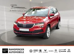 Rot (velvetrot premium metallic) Gebraucht 2020 Skoda Karoq Style SUV | 23.990 € (Fairer Preis)