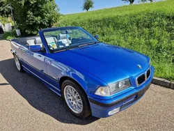 Blau Gebraucht 1997 BMW 318 Cabriolet Cabrio | 21.799 €
