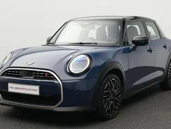 Blau Gebraucht 2024 Mini Cooper S Favoured Kleinwagen | 31.848 € (Guter Preis)