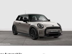 Grau Gebraucht 2022 Mini Cooper Clubman Classic Kombi | 24.870 € (Fairer Preis)