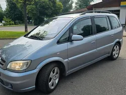 Grau Gebraucht 2004 Opel Zafira OPC Van / Kleinbus | 2.999 € (Fairer Preis)