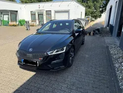 Schwarz Gebraucht 2024 Skoda Octavia RS Kombi | 41.490 € (Fairer Preis)